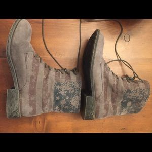 Women’s Rock & Candy American Flag Boots size 8.5